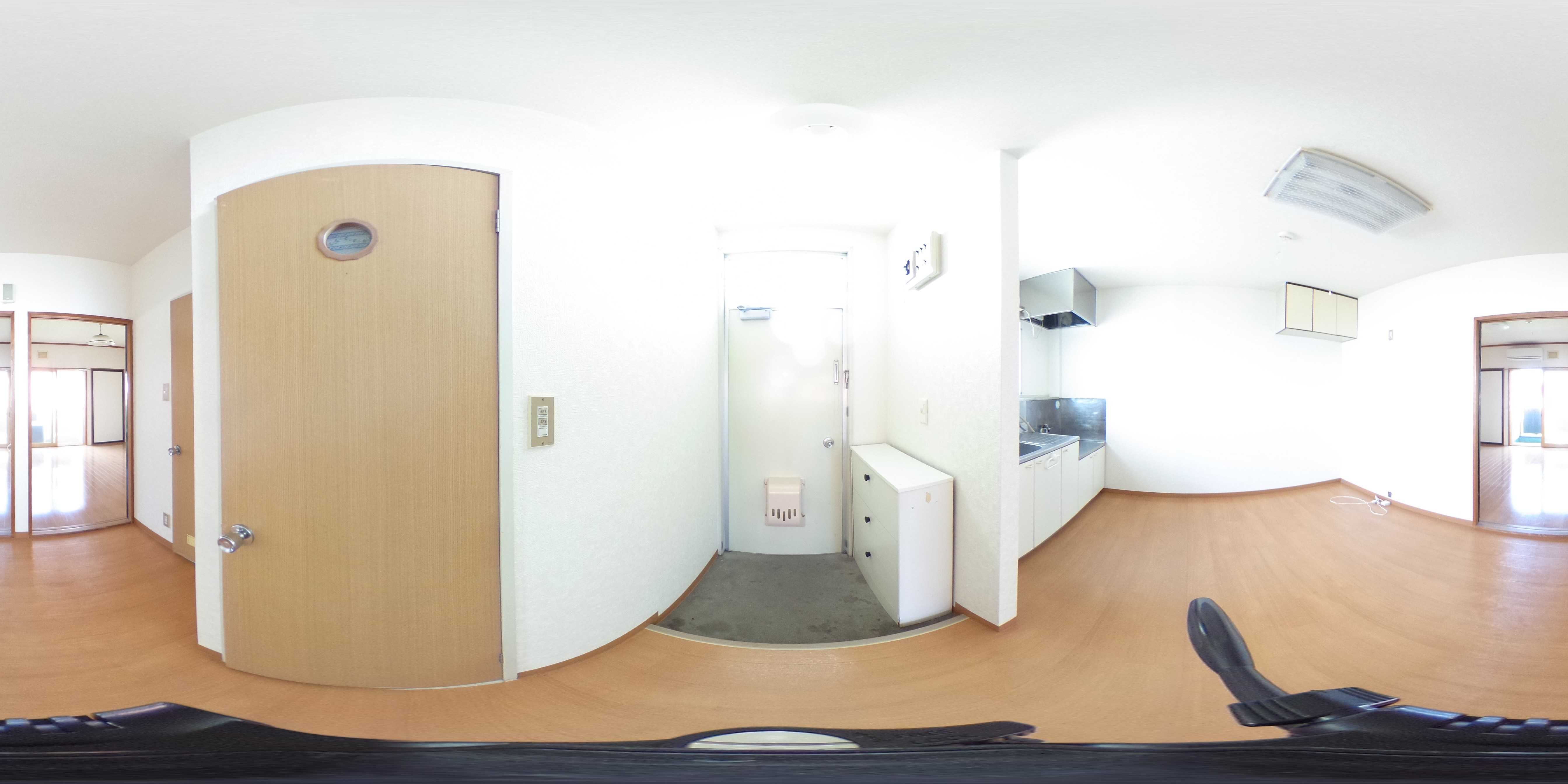 城之前ハイツ 玄関