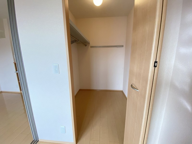 アザレアガーデン 収納