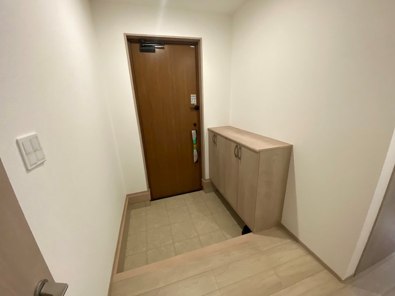 赤坂貸戸建（仮） 玄関