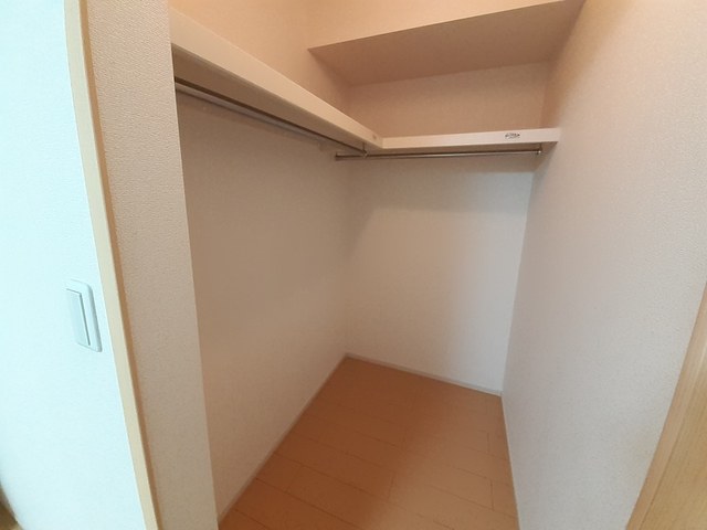 フォンテーヌ　Ⅴ 収納