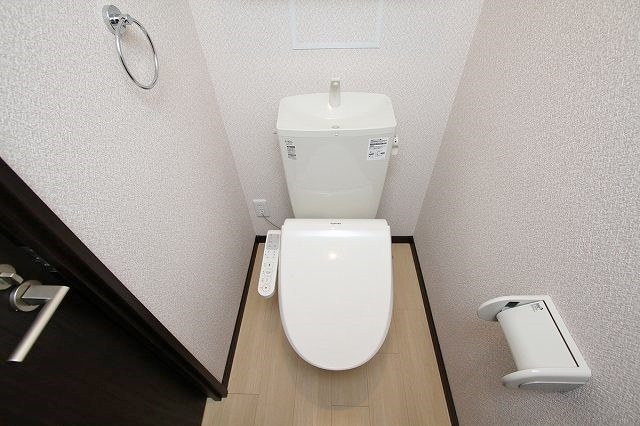 ドゥーメゾントモエ トイレ