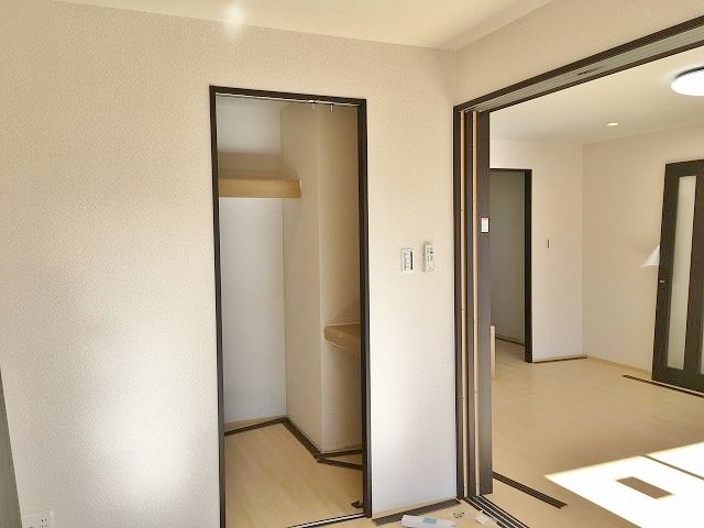 ドゥーメゾントモエ 収納