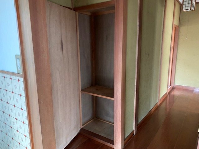 アトゥーレラークヒルズ貸家 収納