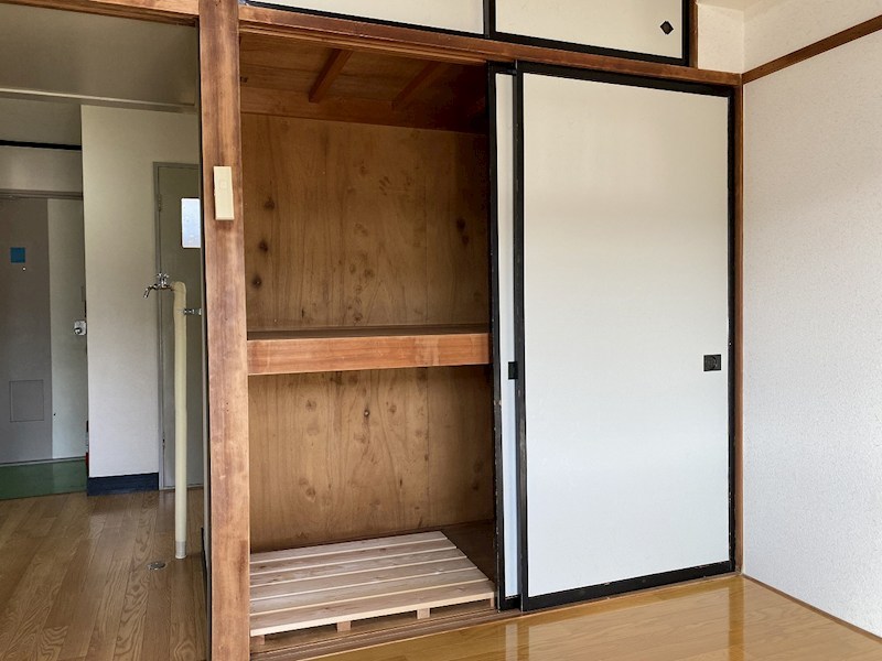 アルトビル 収納