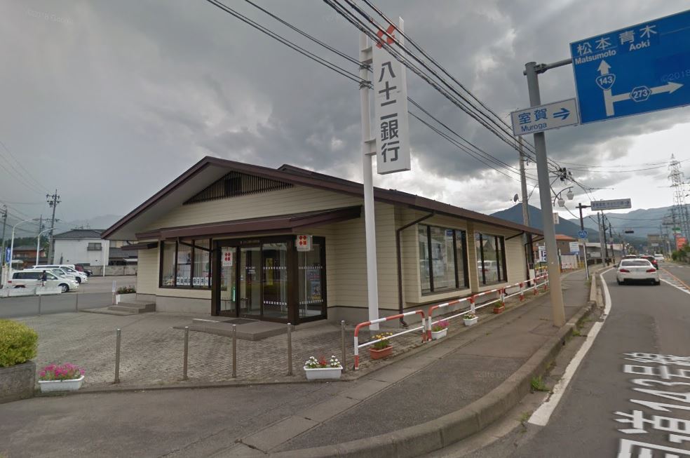 リバーウエスト　Ｄ 銀行