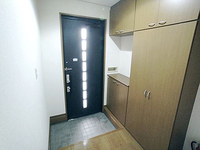 ミレニアム山口B 玄関