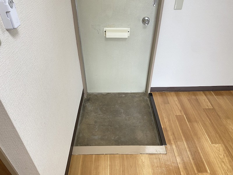メゾンオークラ 玄関