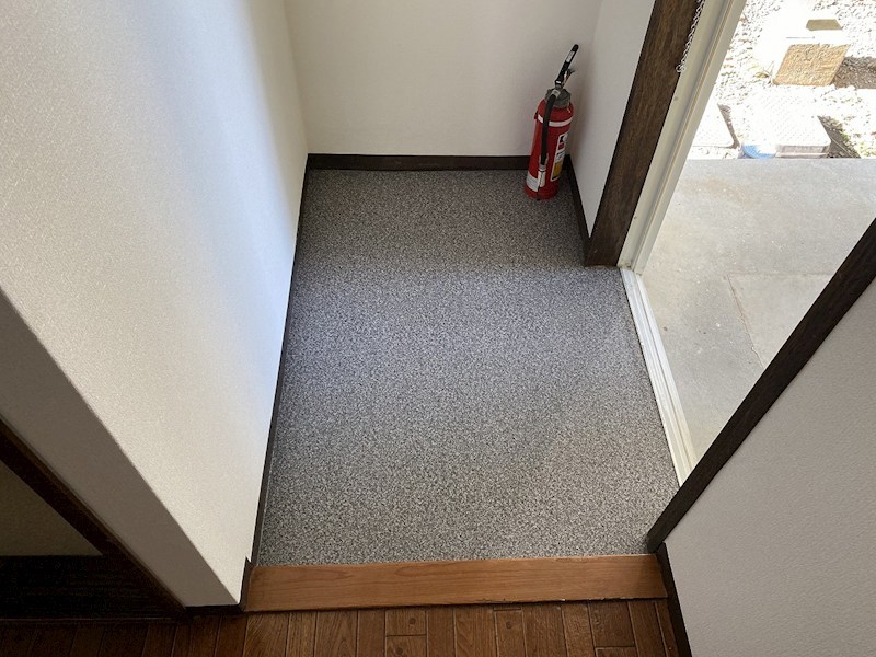 Tフラット 玄関