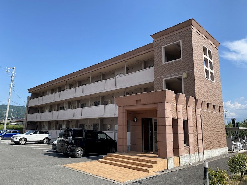 ナリッシュパークＢ 外観