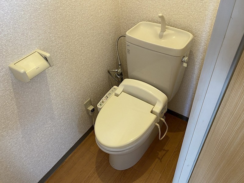 ロイヤルレジデンス六ツ暮 トイレ