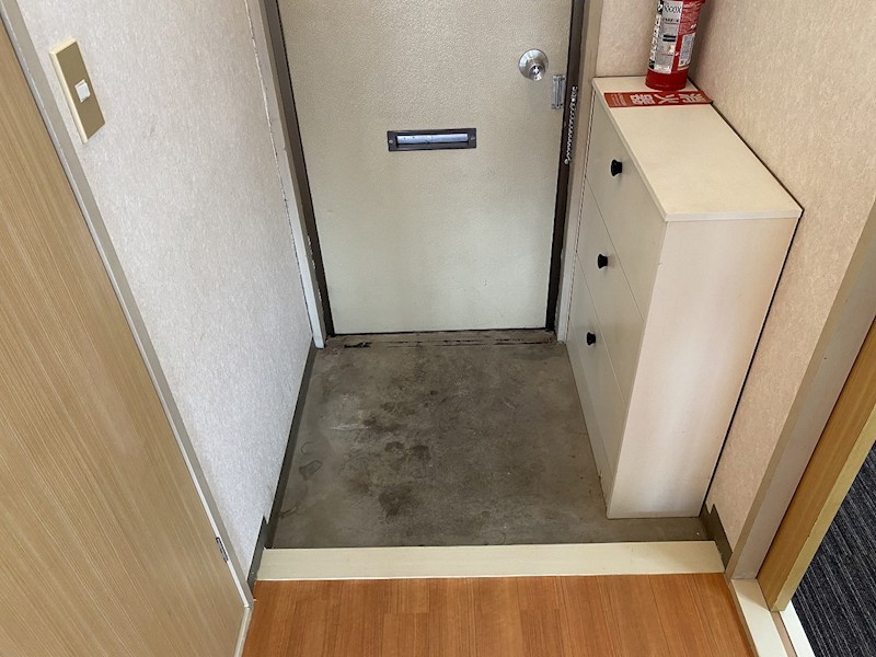 ロイヤルレジデンス六ツ暮 玄関