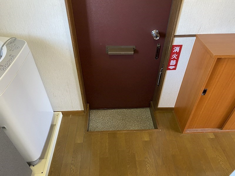 ハイツアシスト古安曽 玄関
