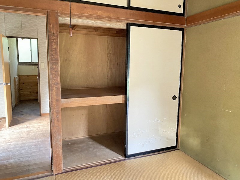 長野県小県郡青木村当郷 収納