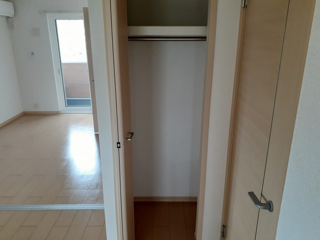 サンフローレ　Ａ 収納