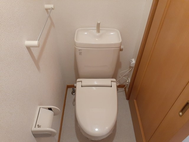 パインアヴェニュー　Ａ トイレ