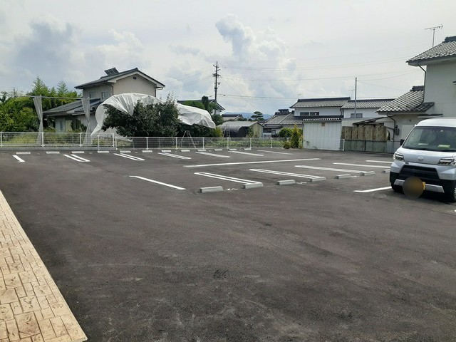 ロイヤルオークⅡ 駐車場