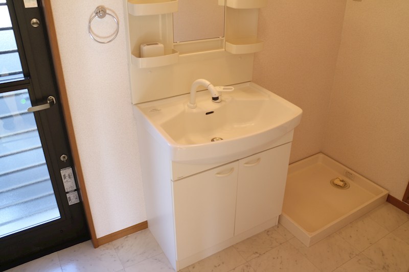 コンフォルターブル清水Ｂ 洗面所