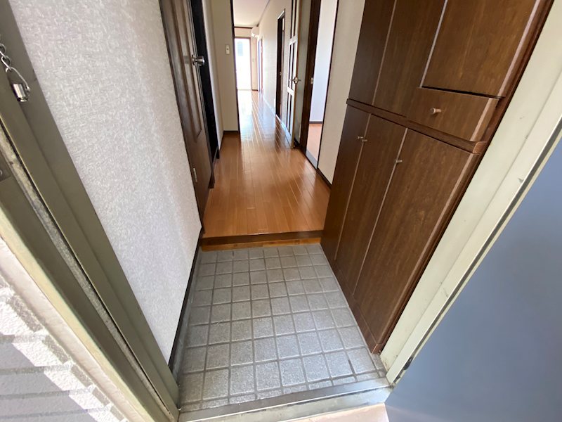 シティワン小諸中央マンション 玄関