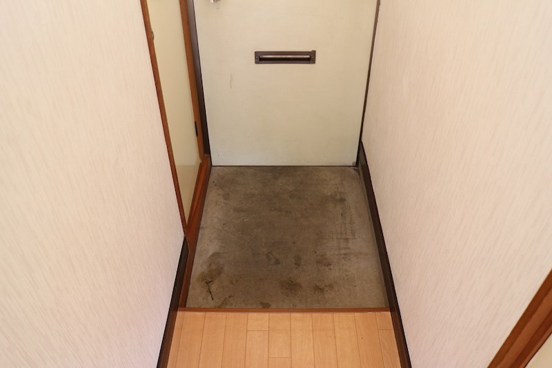 コーポ堀 玄関