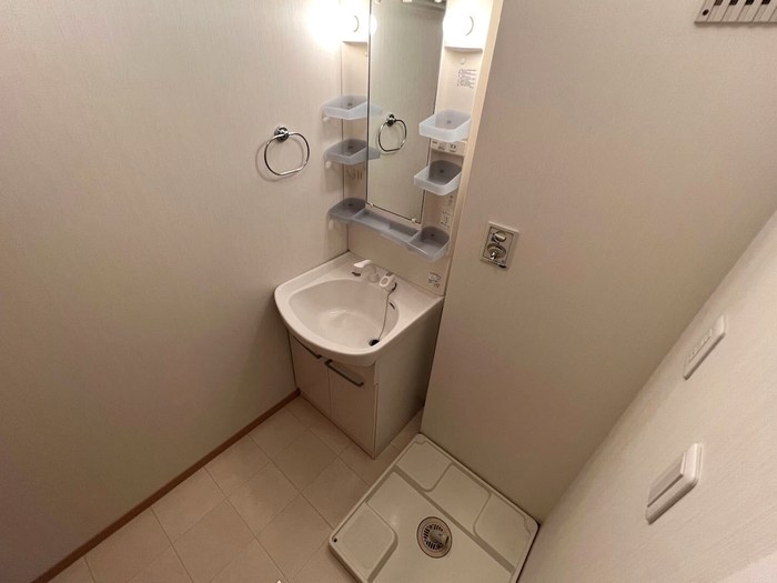 セットレーヴ弐番館 洗面所