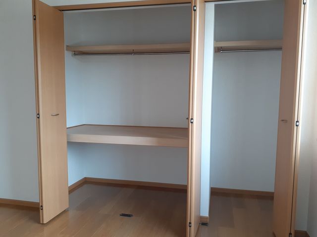 アルカンシエル古里　Ａ 収納