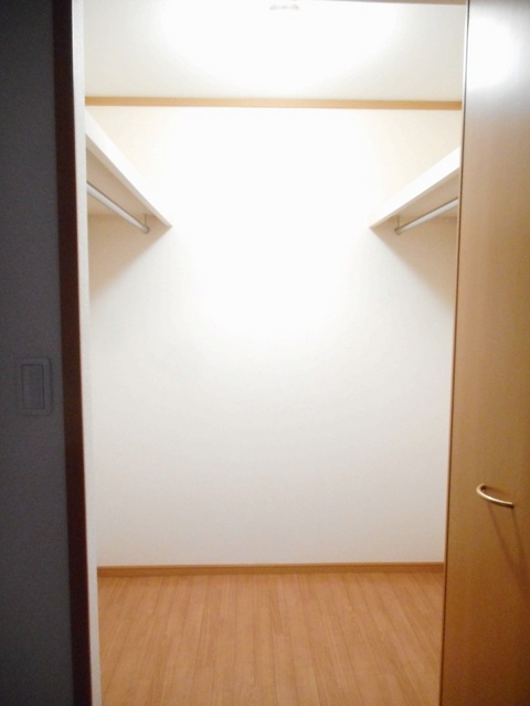 アンソレイエ　Ａ 収納
