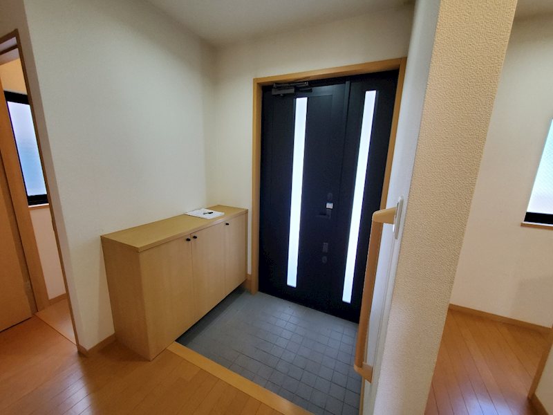 長野県佐久市塚原 玄関