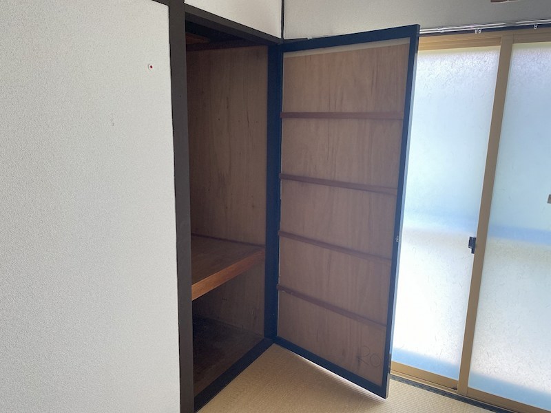 土屋貸住宅　南 収納