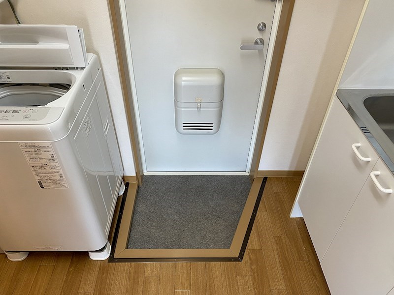 スイングハイツN-3 玄関