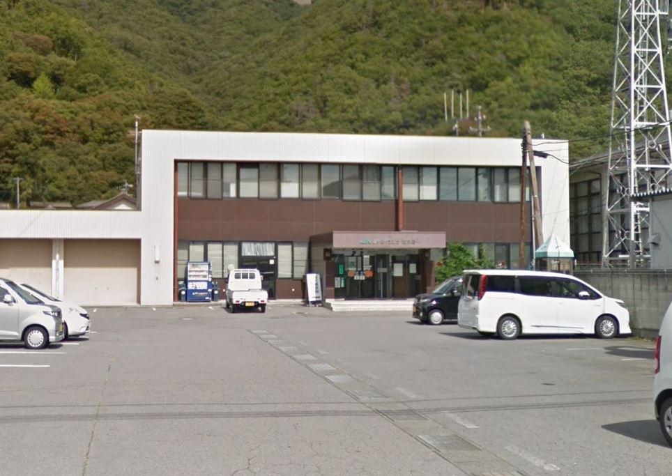 ベルセジュールK 銀行