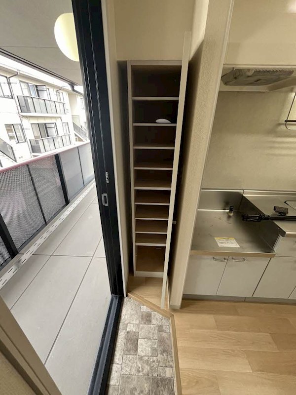 アドヴァンス大屋A 収納
