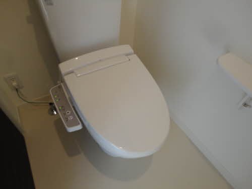 シャーメゾン秋和 トイレ