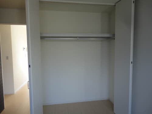 シャーメゾン秋和 収納