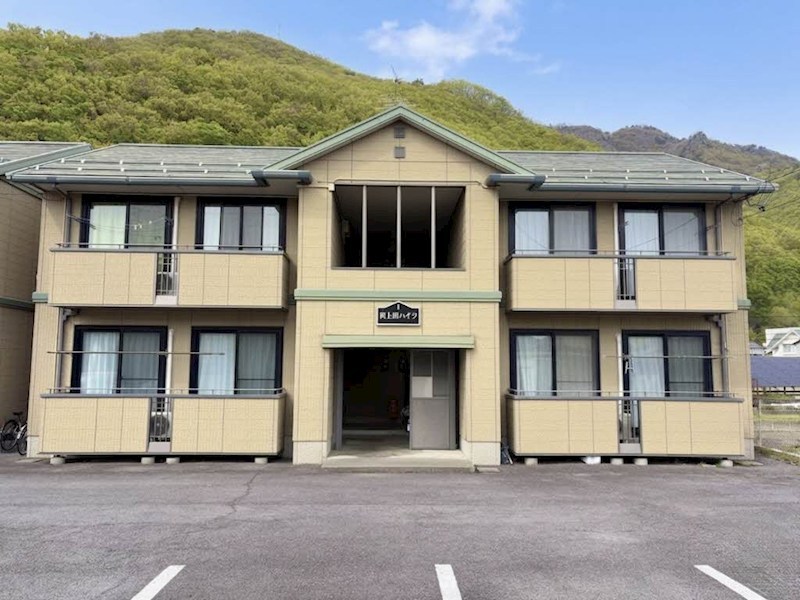 西上田ハイツⅠ 外観