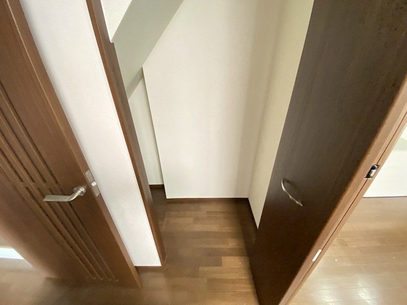 上田市中央六丁目戸建て貸家 収納