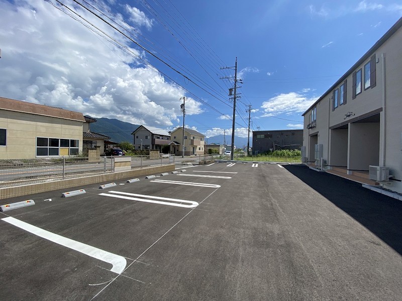 メルヴィレッジⅠ 駐車場