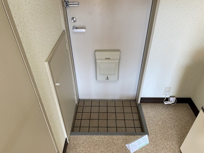 グリーンコートＣ 玄関