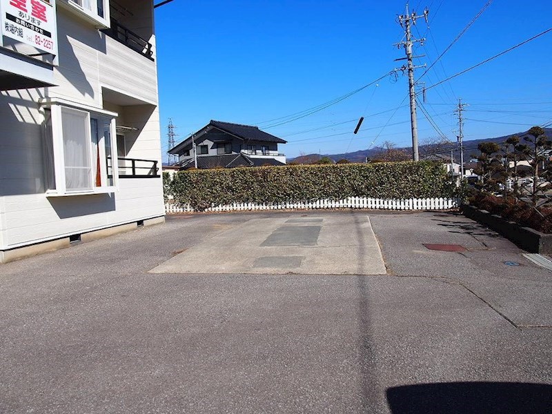 コーポサンライズ 駐車場