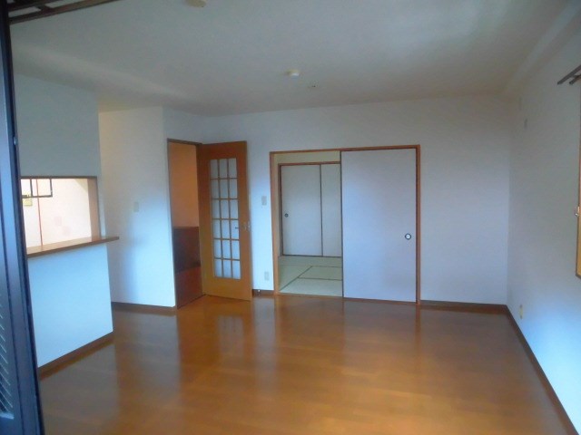 ビラ妙松館 リビング