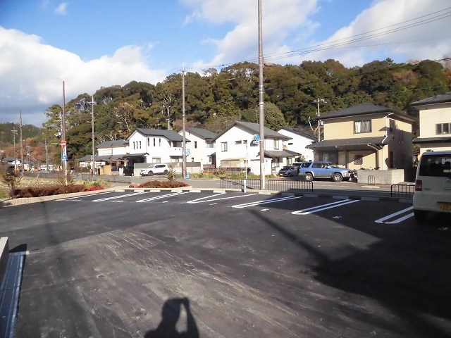 パークヒル岩倉 駐車場