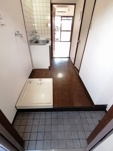 衣笠ホワイトハイム 玄関