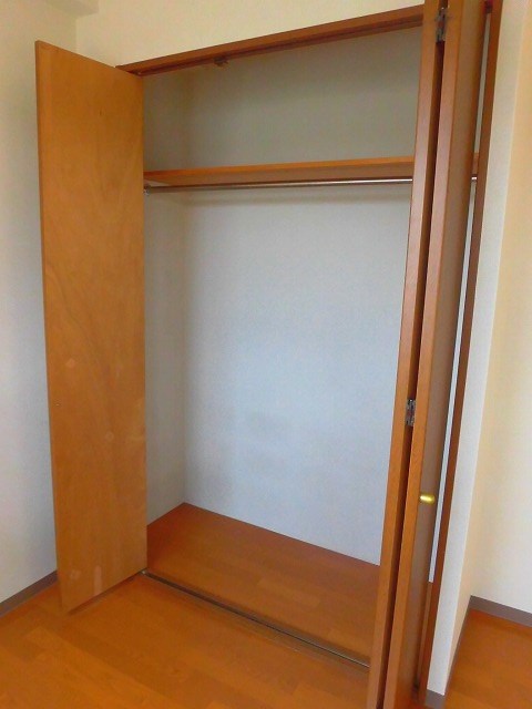 武與門ビル 収納