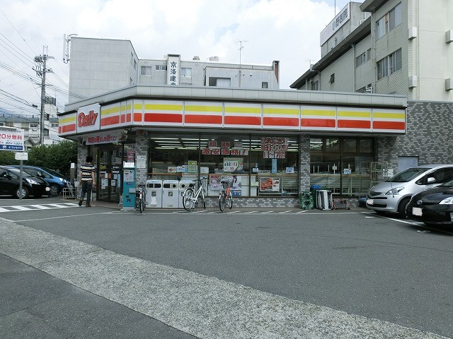 ハイツ芙蓉 コンビニ