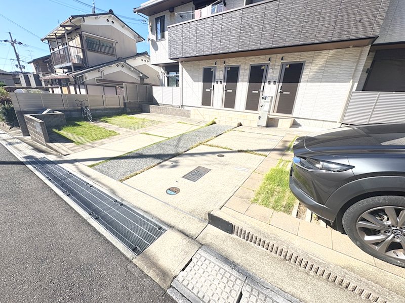 D-room宇治南山 駐車場