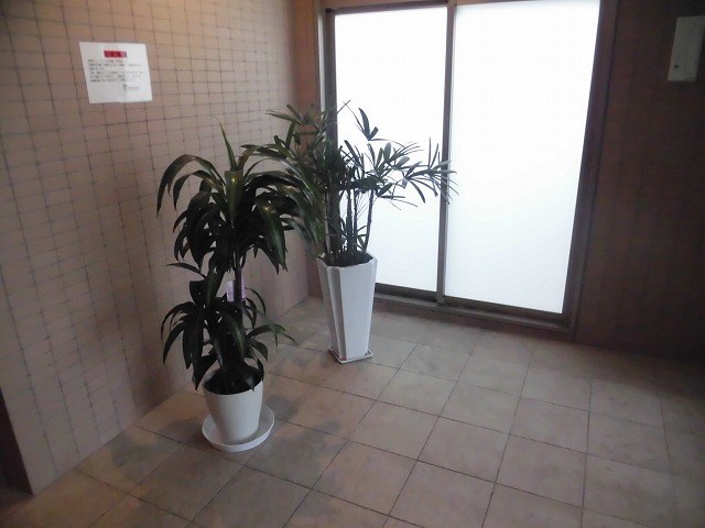 エバーブロッサム下鴨 エントランス