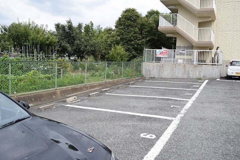 ラフォーレＫＥＧＯ 駐車場