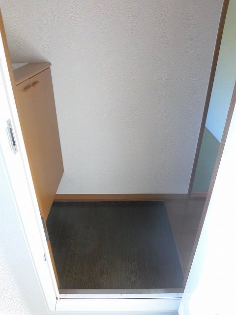 シャトー山翠 玄関