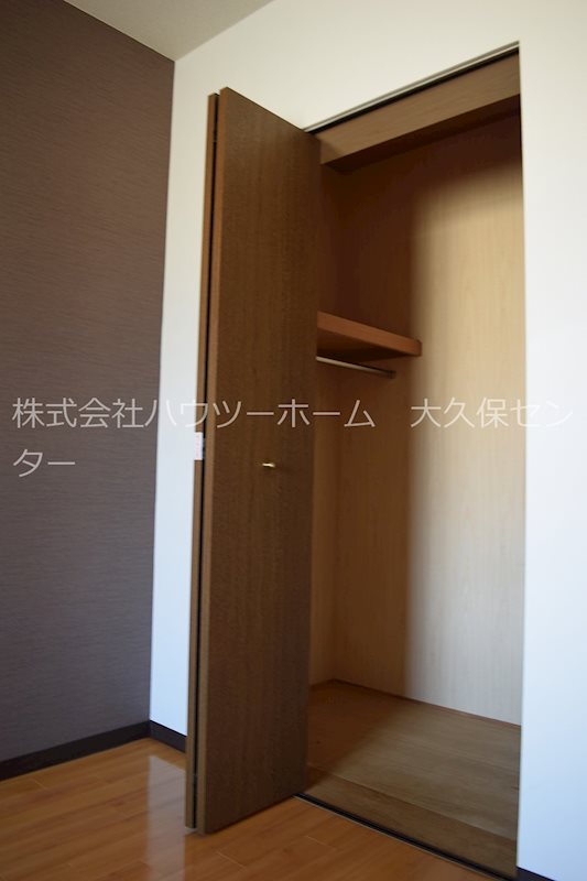 グリーンサム弐番館 収納