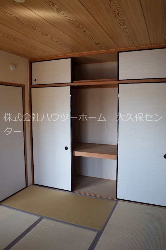 グリーンサム弐番館 収納