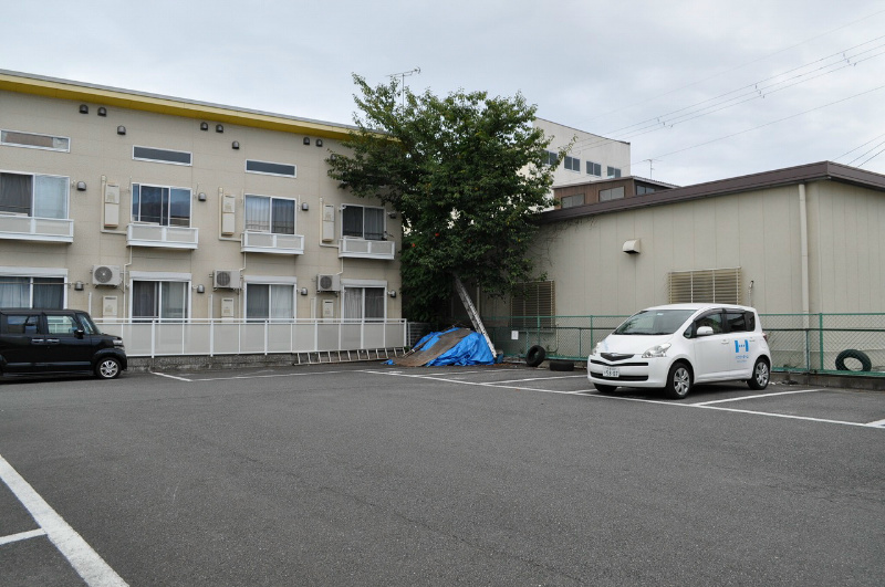 Warm front.わかわし 駐車場